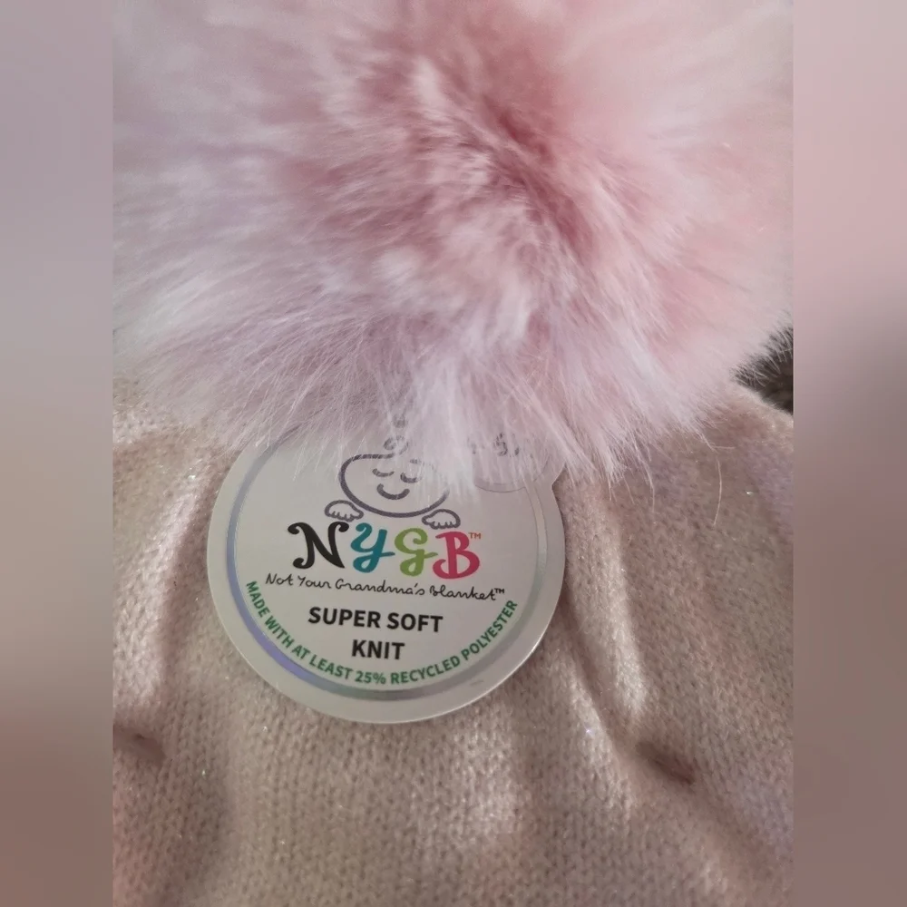 Girls super soft hat, gloves and scarf set size 4-6x NWT